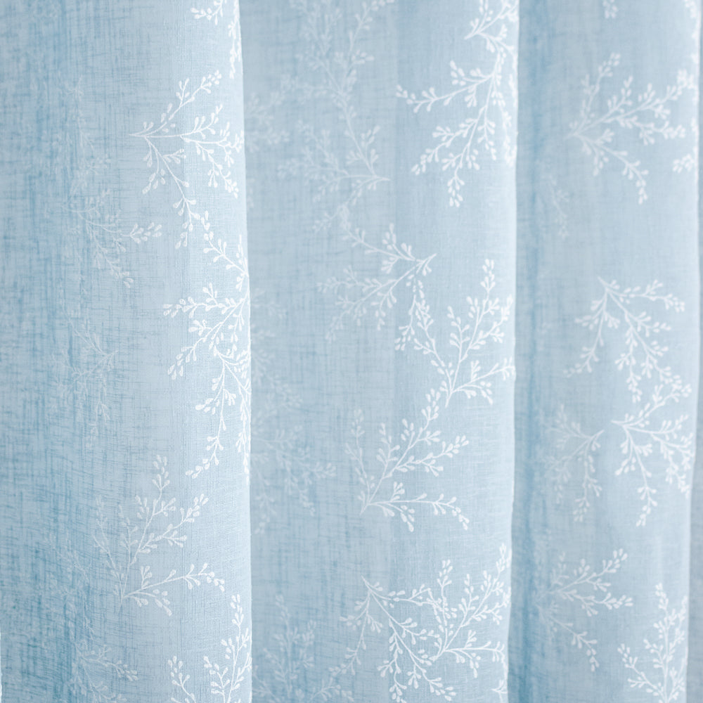 Κουρτίνα Λινή Ημιδιάφανη Ανοιχτό Γαλάζιο Με Λευκά Άνθη Με Κρίκο Υ270xΦ280cm A710-13