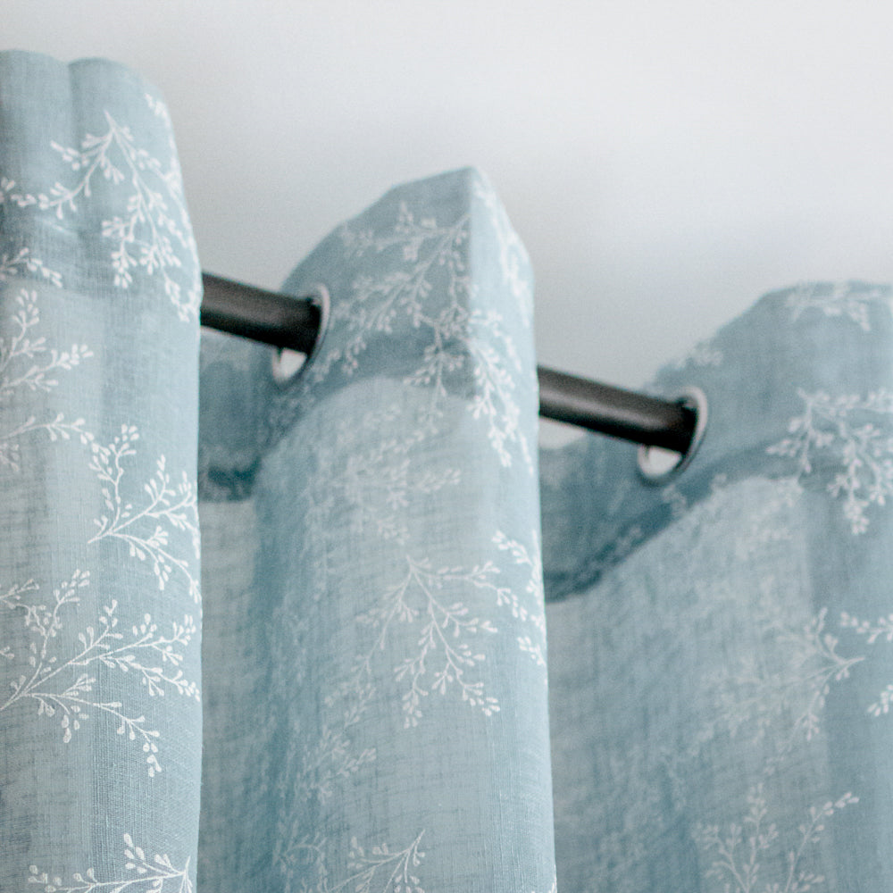 Κουρτίνα Λινή Ημιδιάφανη Πετρόλ Με Λευκά Άνθη Με Κρίκο Υ270xΦ280cm A710-7